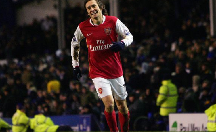 克罗斯：居莱尔和我不是同类型球员，我相信他能在皇马待很久（克罗斯：我和居莱尔风格各异，相信他能在皇马效力多年）