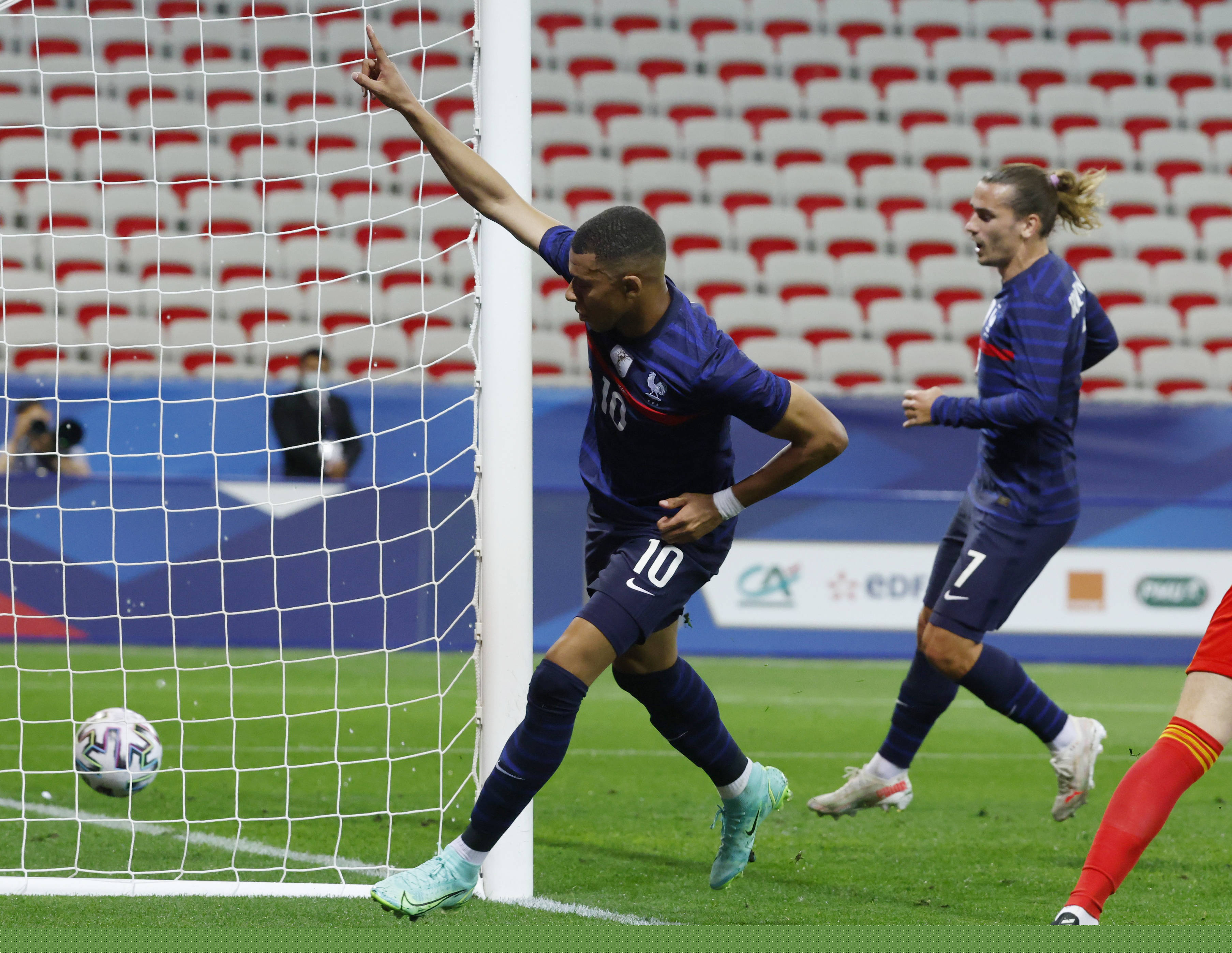 缺谁谁尴尬！灰熊双核同时缺阵，球队却收获赛季首次连胜（灰熊双核齐缺阵却迎赛季首个连胜，缺谁谁尴尬）