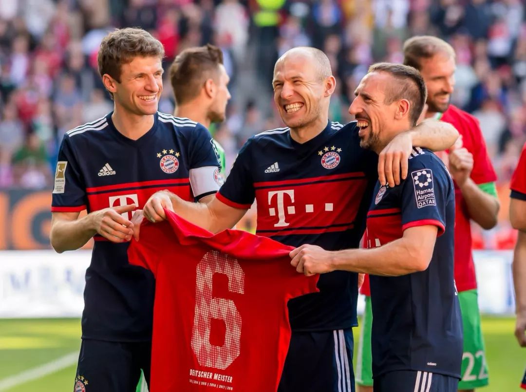 2025中超官方最佳球员候选：瓦科、莱昂纳多领衔，王钰栋在列（2025中超最佳球员官方候选出炉：瓦科、莱昂纳多领跑，王钰栋上榜）