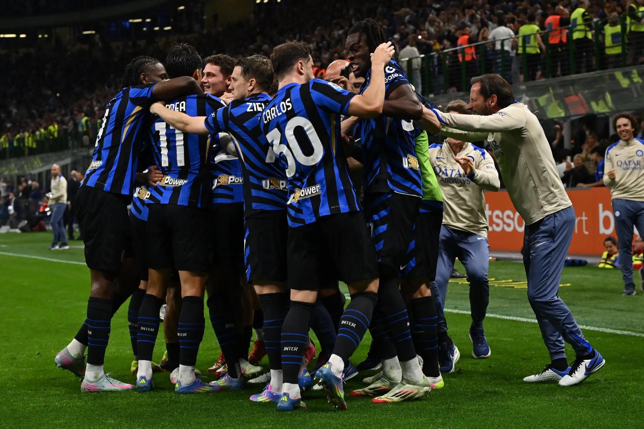 津媒谈邵佳一：土帅对阶段性考核的要求无异议且薪酬好商量（天津媒体评邵佳一：本土教练认可阶段考核，薪资谈判空间大）